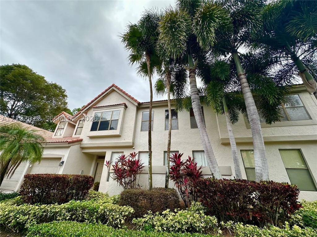 Real estate property located at 5790 Coach House Cir E, Palm Beach, Coach Houses Of Town Plac, Boca Raton, FL