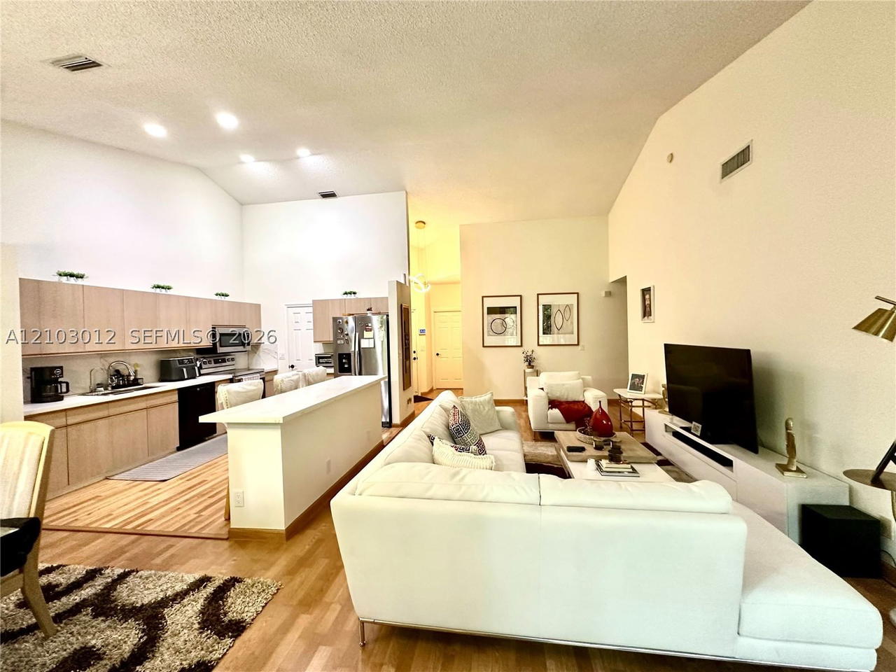 Real estate property located at 5790 Coach House Cir E, Palm Beach, Coach Houses Of Town Plac, Boca Raton, FL