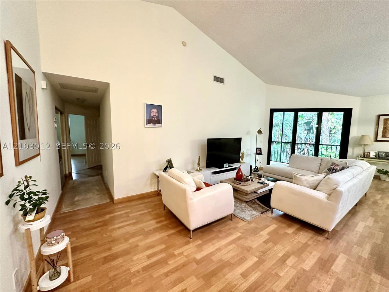Real estate property located at 5790 Coach House Cir E, Palm Beach, Coach Houses Of Town Plac, Boca Raton, FL
