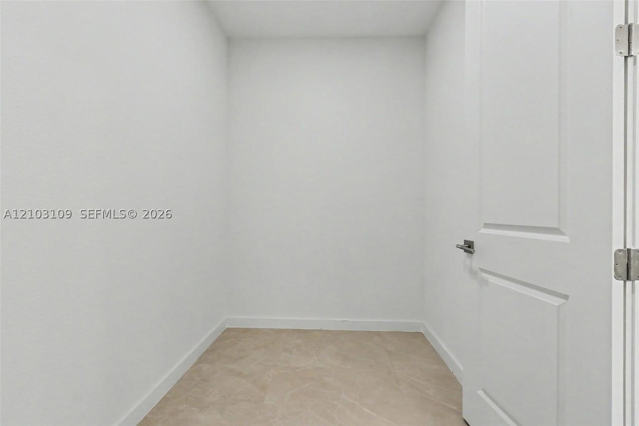 Real estate property located at 727 43rd Ct, Broward, Prospect Gardens, Oakland Park, FL