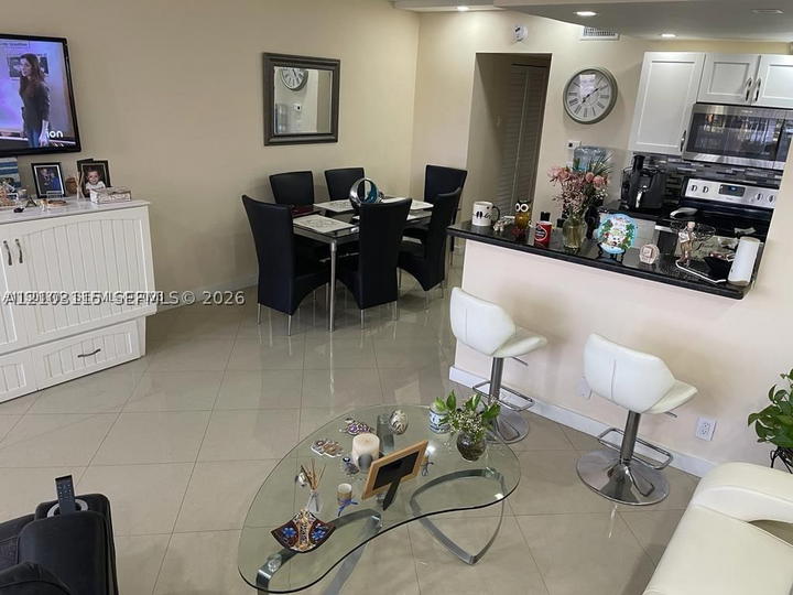 Real estate property located at 3200 7th Ct #306C, Broward, Oceanside Apartments Co-o, Pompano Beach, FL