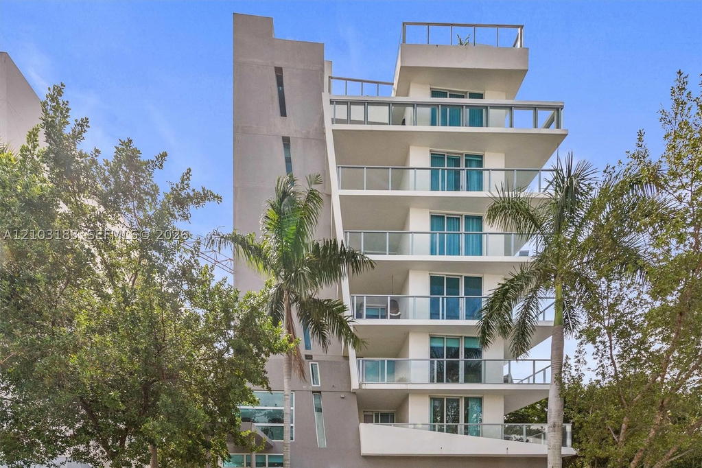 Real estate property located at 1150 101st St #402, Miami-dade, One Bay Harbor Condo, Bay Harbor Islands, FL