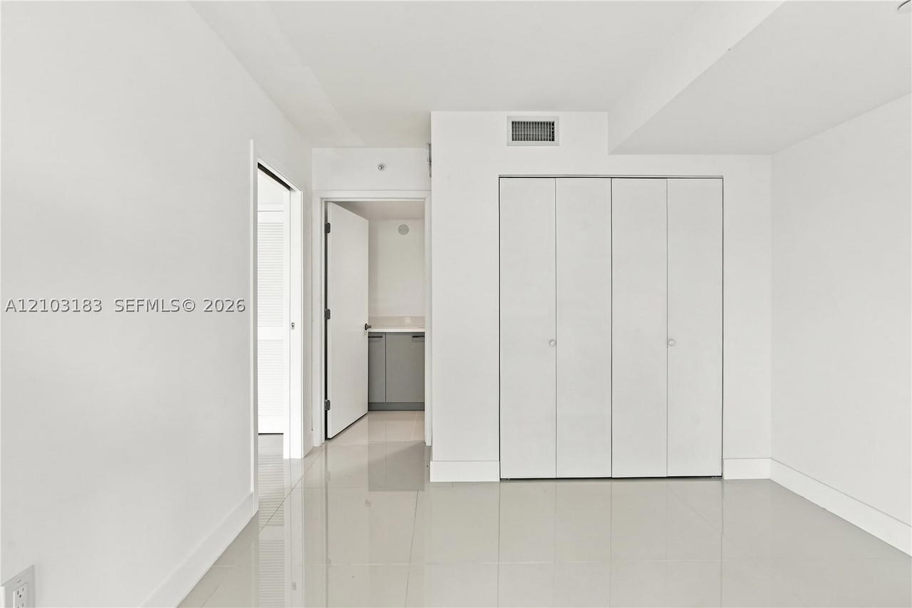 Real estate property located at 1150 101st St #402, Miami-dade, One Bay Harbor Condo, Bay Harbor Islands, FL