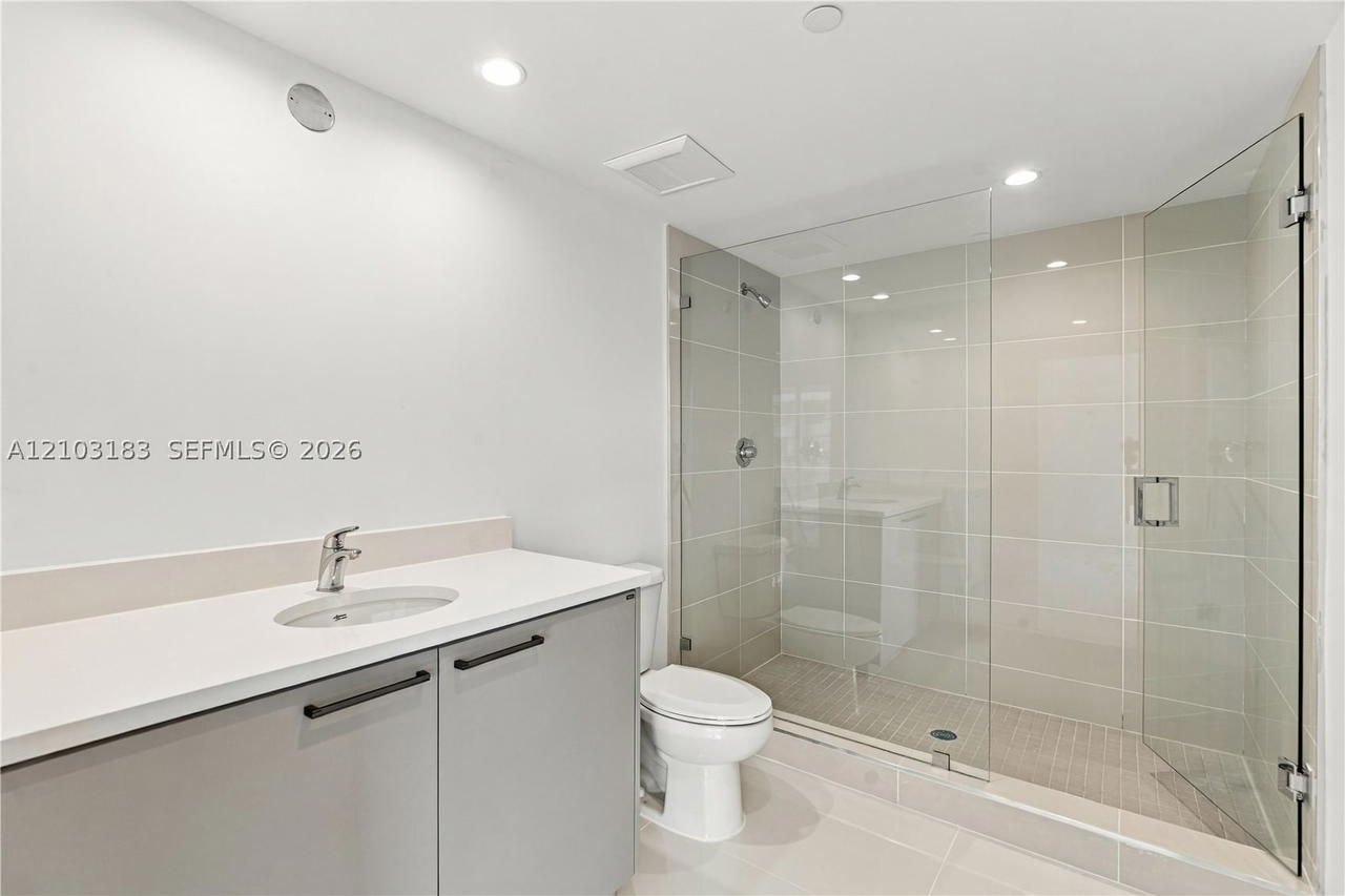 Real estate property located at 1150 101st St #402, Miami-dade, One Bay Harbor Condo, Bay Harbor Islands, FL
