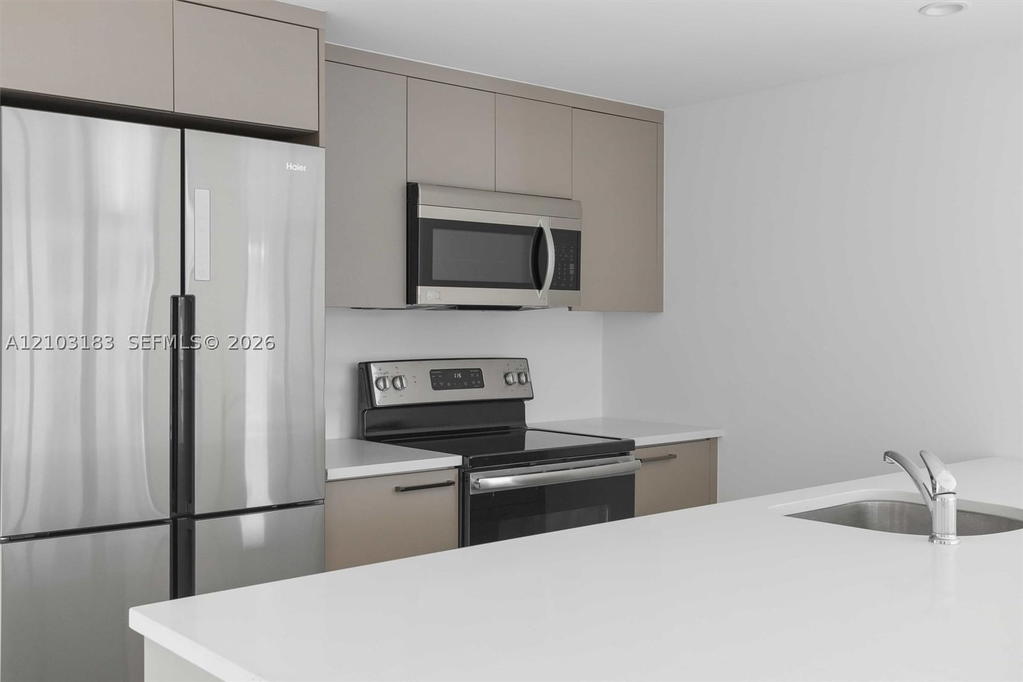 Real estate property located at 1150 101st St #402, Miami-dade, One Bay Harbor Condo, Bay Harbor Islands, FL