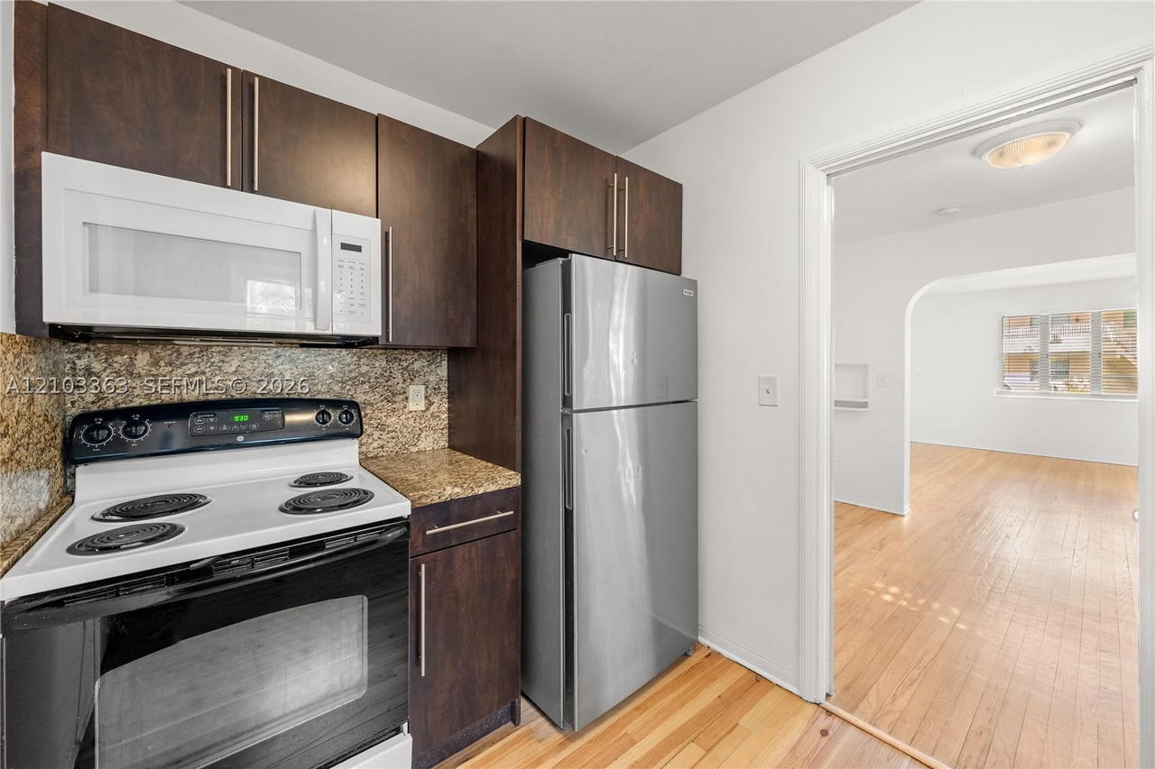 Real estate property located at 23 Majorca Ave, Miami-dade, Coral Gables Sec L, Coral Gables, FL