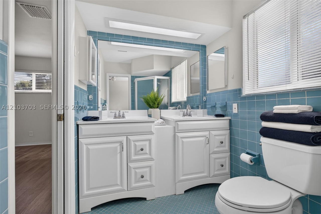 Real estate property located at 4110 Roosevelt St, Broward, Hollywood Hills, Hollywood, FL