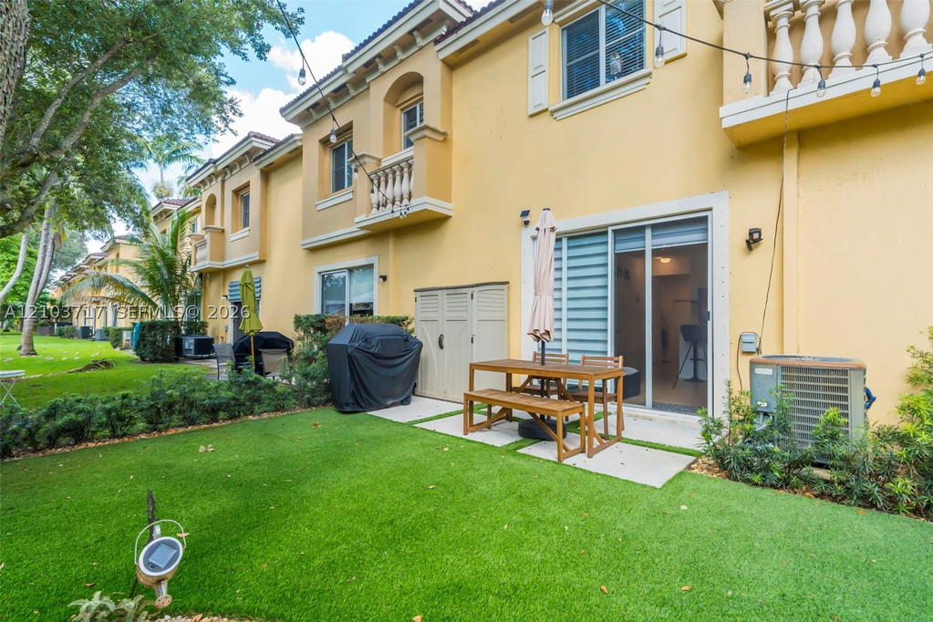 Real estate property located at 8922 19th St, Broward, Village Walk, Miramar, FL