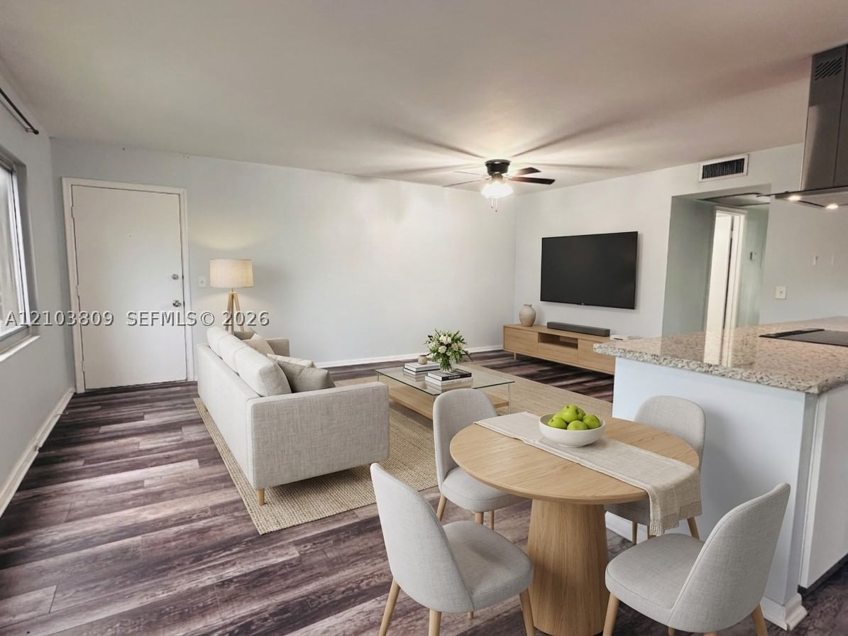 Real estate property located at 850 133rd Ter #318B, Broward, Kingsley At Century Villag, Pembroke Pines, FL