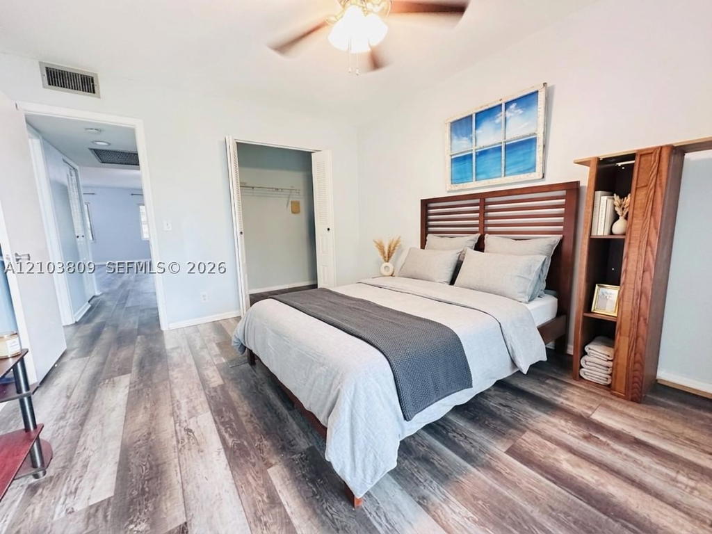 Real estate property located at 850 133rd Ter #318B, Broward, Kingsley At Century Villag, Pembroke Pines, FL