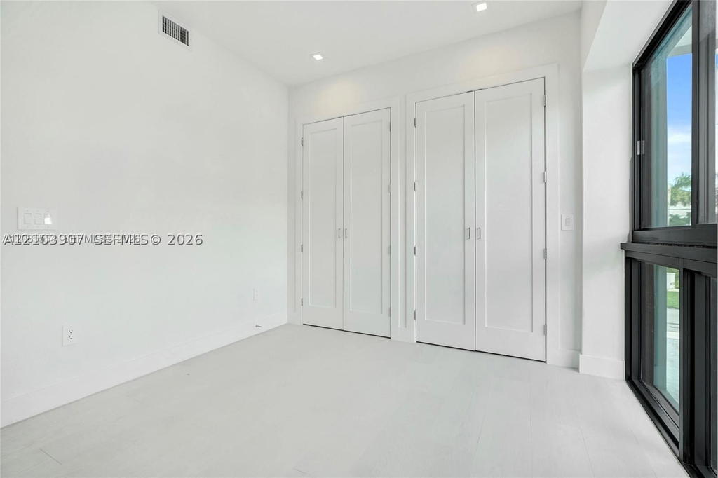 Real estate property located at 4652 SW 32 ND AVE B-2, Broward, H2o Dania Beach, Dania Beach, FL