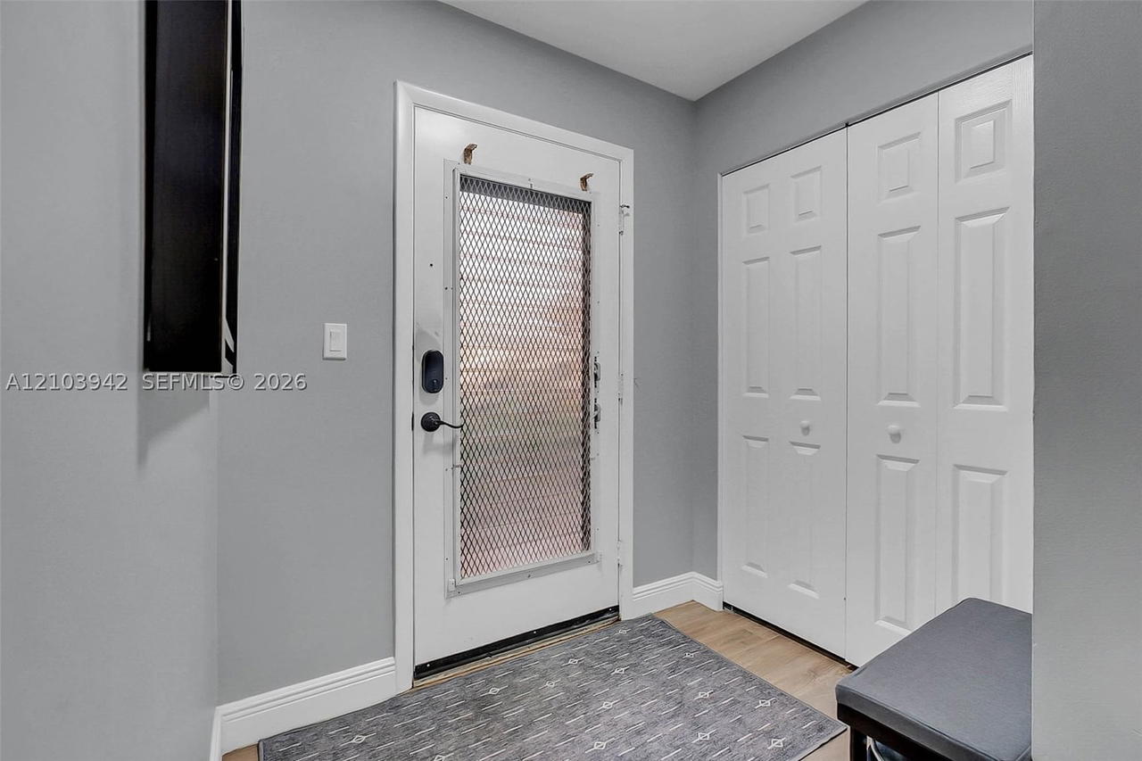 Real estate property located at 4955 Sabal Palm Blvd #111, Broward, Lakes Of Carriage Hills, Tamarac, FL