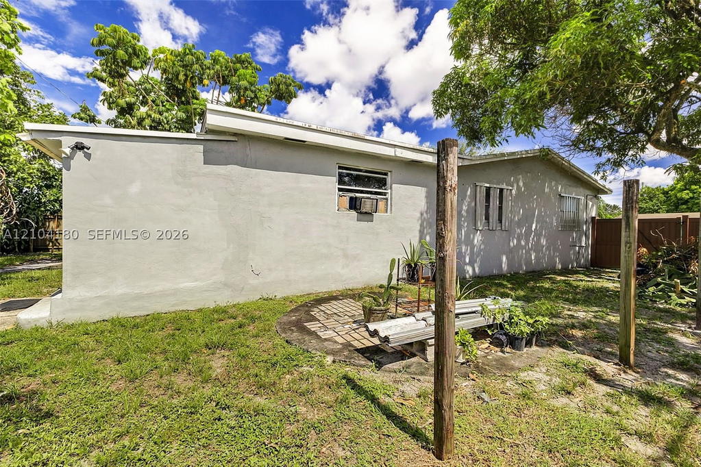 Real estate property located at 2440 Largo Dr, Broward, Miramar Sec 13, Miramar, FL