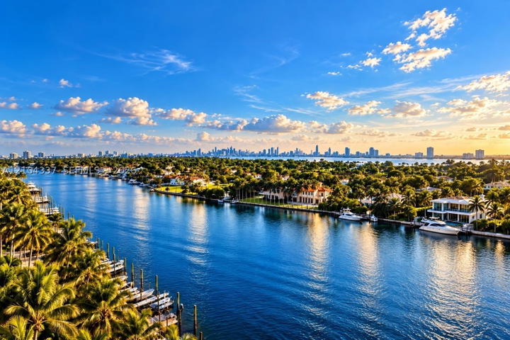 Real estate property located at 5600 Collins Ave #9S, Miami-dade, 5600 Condo, Miami Beach, FL