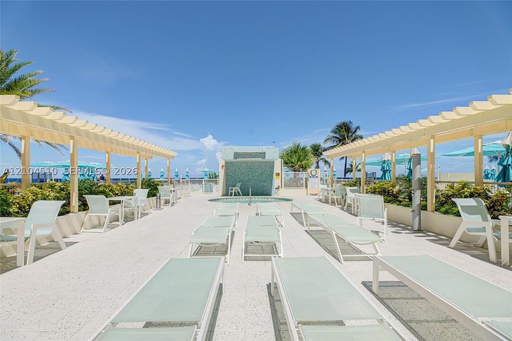 Real estate property located at 2501 Ocean Dr #1006, Broward, Wave Condo, Hollywood, FL