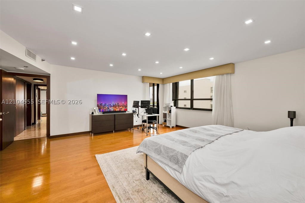 Real estate property located at 10175 Collins Ave #1207, Miami-dade, The Tiffany Of Bal Harbour, Bal Harbour, FL