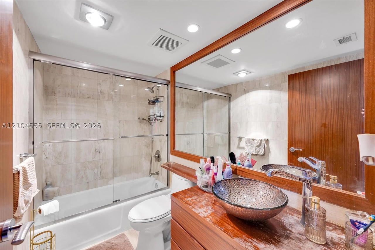 Real estate property located at 10175 Collins Ave #1207, Miami-dade, The Tiffany Of Bal Harbour, Bal Harbour, FL