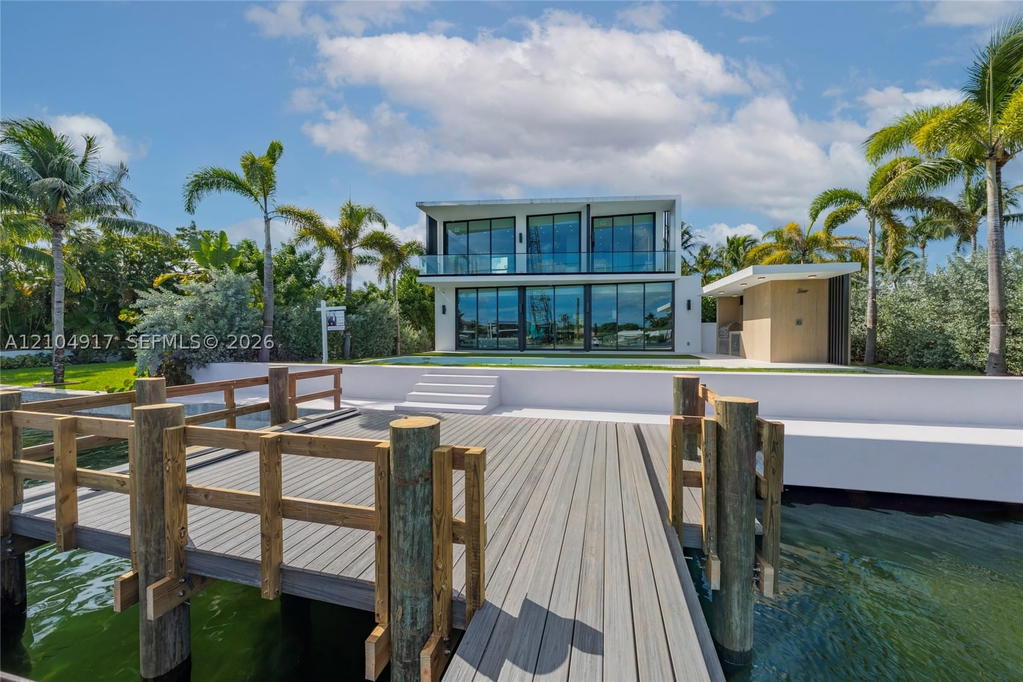 Real estate property located at 271 Shore Dr, Miami-dade, Normandy Golf Course, Miami Beach, FL
