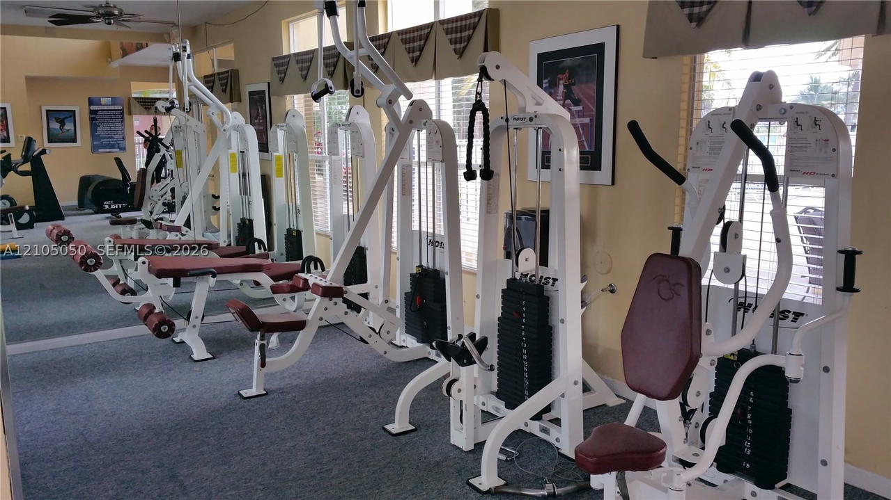 Real estate property located at 2361 33rd St #604, Broward, Sailboat Pointe Condo, Oakland Park, FL