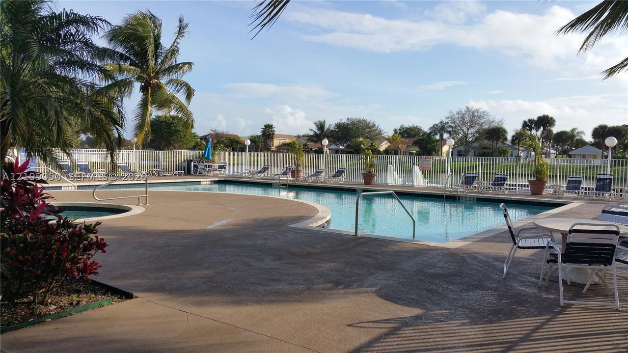 Real estate property located at 2361 33rd St #604, Broward, Sailboat Pointe Condo, Oakland Park, FL