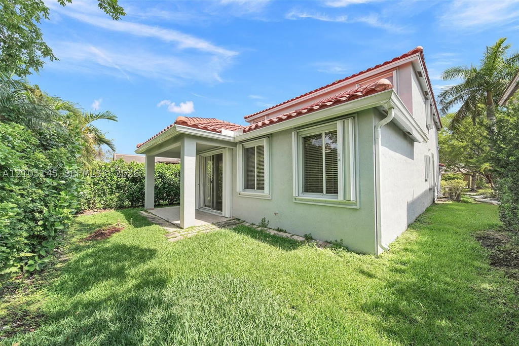Real estate property located at 1058 Golden Cane Dr, Broward, Sector 2-parcels 12 13 14, Weston, FL