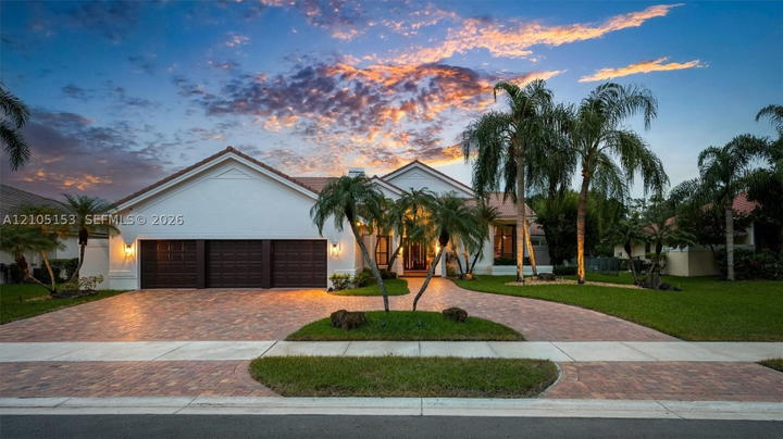 Real estate property located at 355 Coconut Cir, Broward, Sector 6, Weston, FL