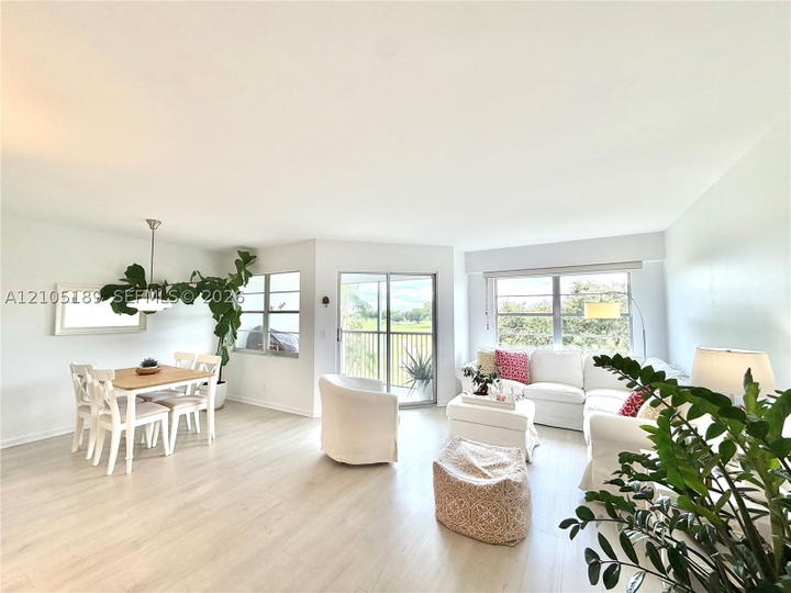 Real estate property located at 12601 13th St #402G, Broward, Cambridge At Century Vill, Pembroke Pines, FL