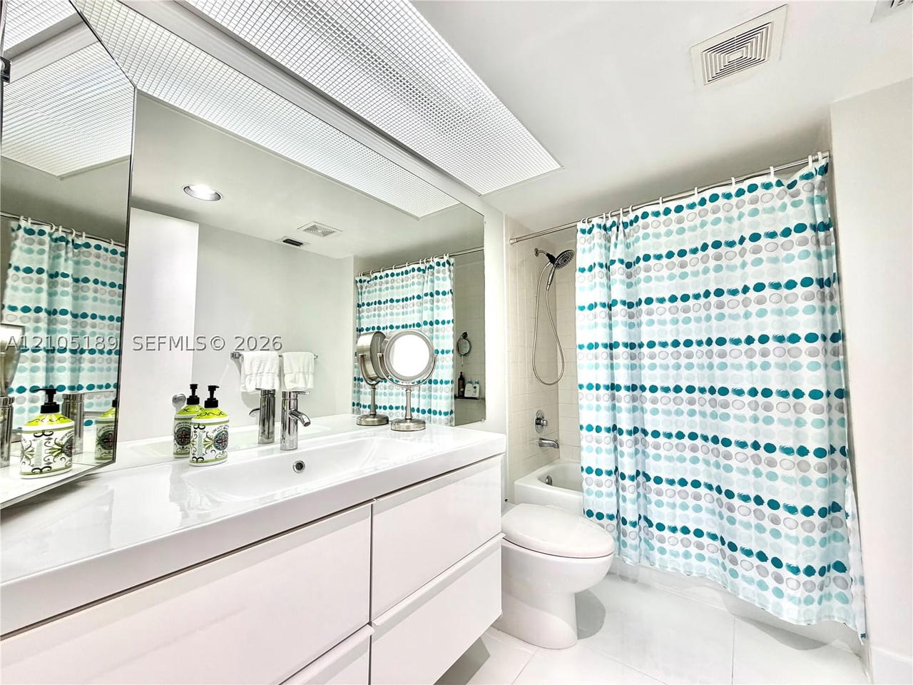 Real estate property located at 12601 13th St #402G, Broward, Cambridge At Century Vill, Pembroke Pines, FL