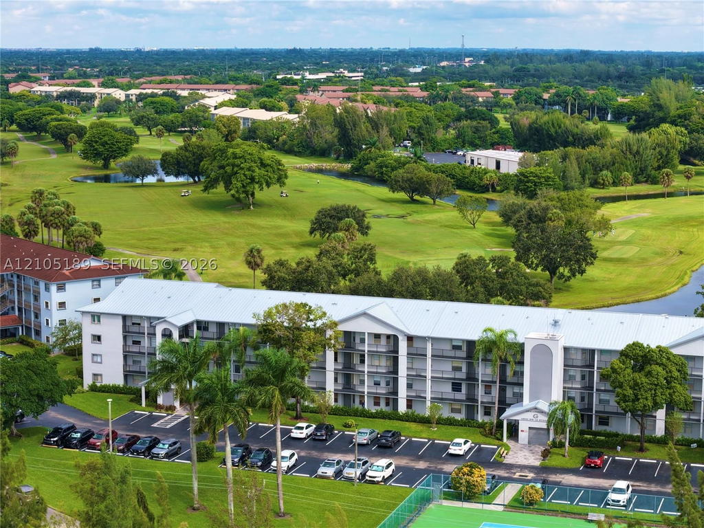 Real estate property located at 12601 13th St #402G, Broward, Cambridge At Century Vill, Pembroke Pines, FL