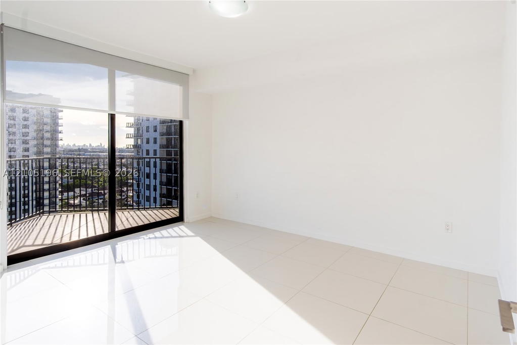 Real estate property located at 5252 85th Ave #1409, Miami-dade, 5252 Paseo Condo, Doral, FL