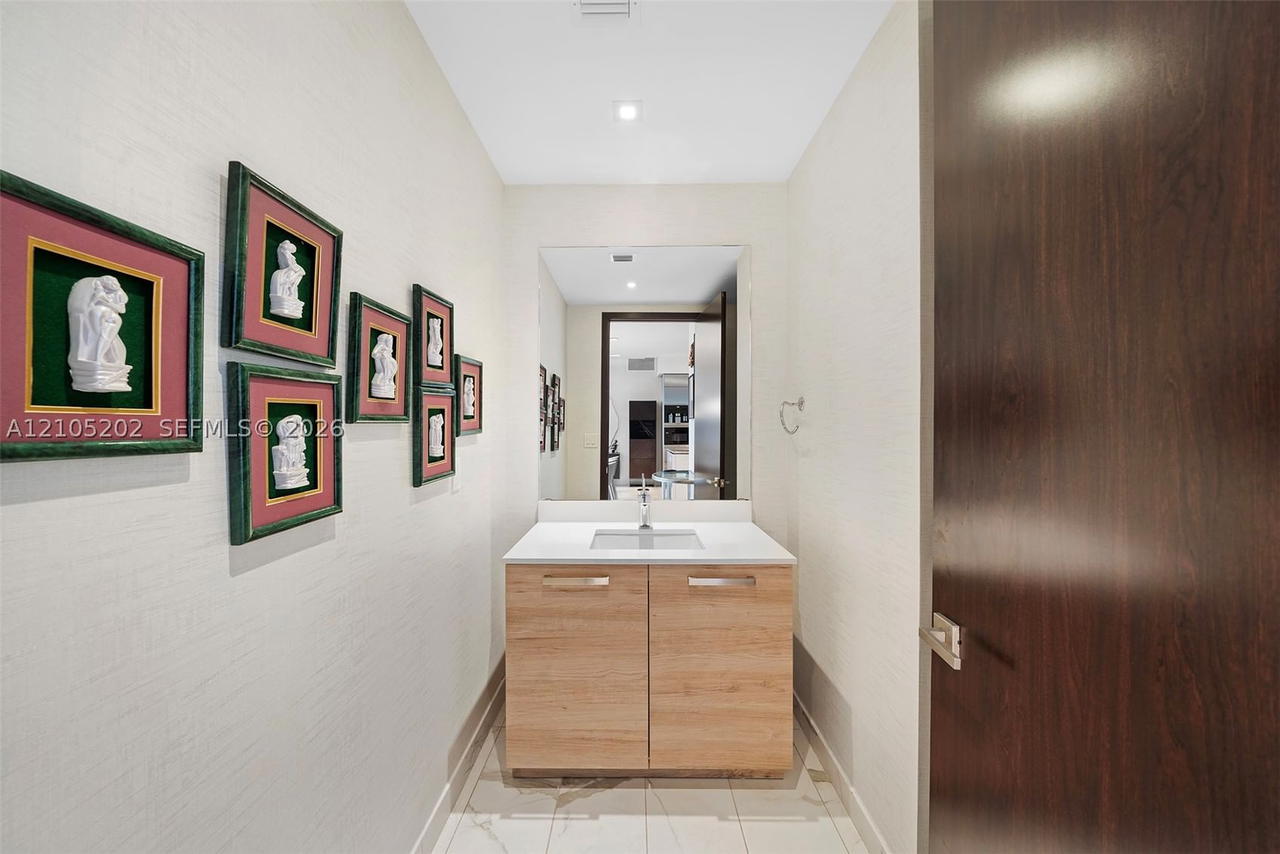 Real estate property located at 5000 Island Estates Dr #1106, Miami-dade, Prive Condo, Aventura, FL