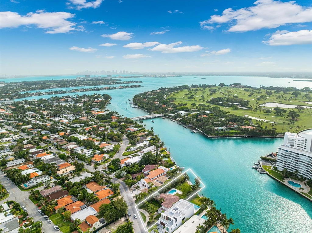 Real estate property located at 9250 Bay Dr, Miami-dade, Altos Del Mar No 5, Surfside, FL
