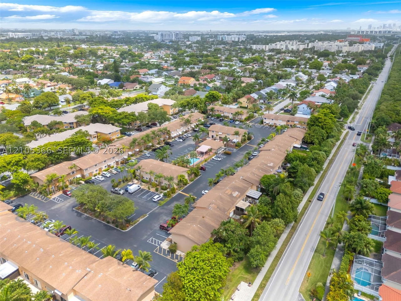 Real estate property located at 450 7th St #261, Broward, Townhouse East 1 Condo, Dania Beach, FL