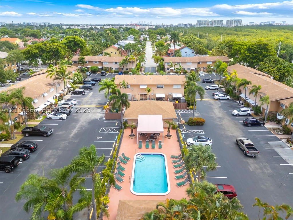 Real estate property located at 450 7th St #261, Broward, Townhouse East 1 Condo, Dania Beach, FL