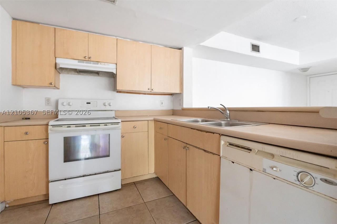 Real estate property located at 9066 Atlantic Blvd #412, Broward, Visconti Condo, Coral Springs, FL