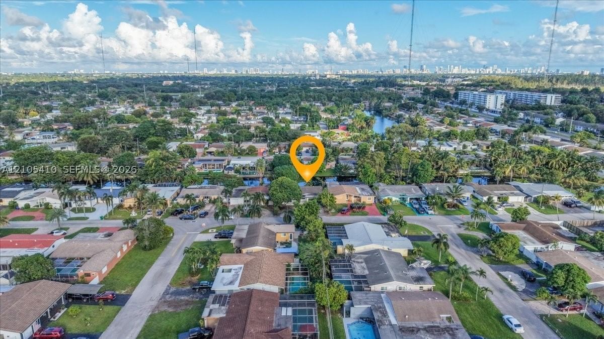 Real estate property located at 3905 67th Ter, Broward, Miramar Isles Sec 5, Miramar, FL