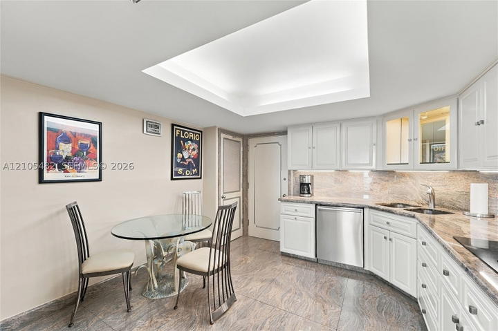 Real estate property located at 2100 Ocean Lane #808, Broward, Point Of Americas Condo, Fort Lauderdale, FL