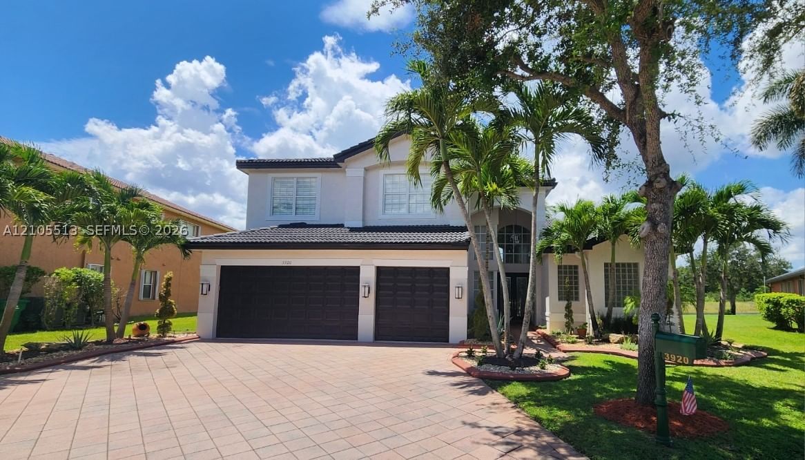 Real estate property located at 3920 195th Ter, Broward, Sunset Lakes Plat Two, Miramar, FL