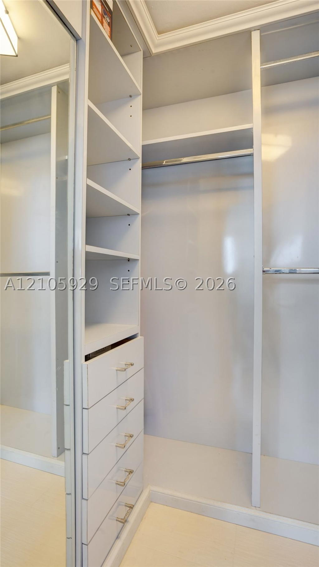 Real estate property located at 2655 Collins Ave #2301, Miami-dade, Mirasol Ocean Towers Cond, Miami Beach, FL