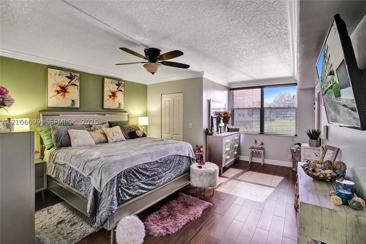 Real estate property located at 7840 50th St #105, Broward, Cascades Of Lauderhill, Lauderhill, FL
