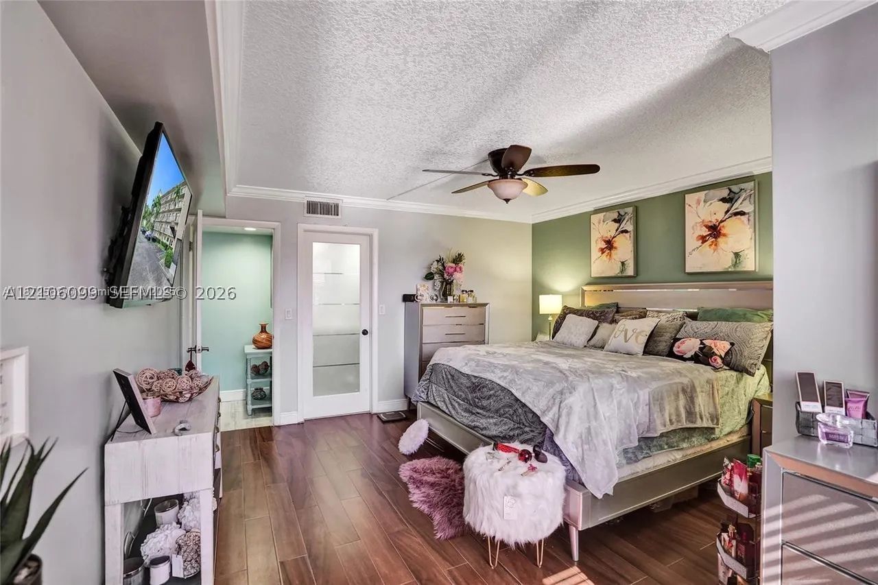 Real estate property located at 7840 50th St #105, Broward, Cascades Of Lauderhill, Lauderhill, FL