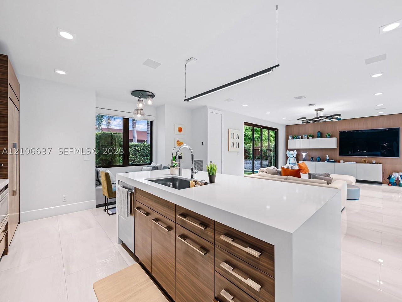 Real estate property located at 1020 5th Ct, Broward, Rio Vista C J Hectors Res, Fort Lauderdale, FL