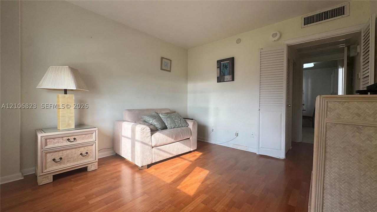 Real estate property located at 5161 Collins Avenue #515, Miami-dade, Seacoast 5151, Miami Beach, FL