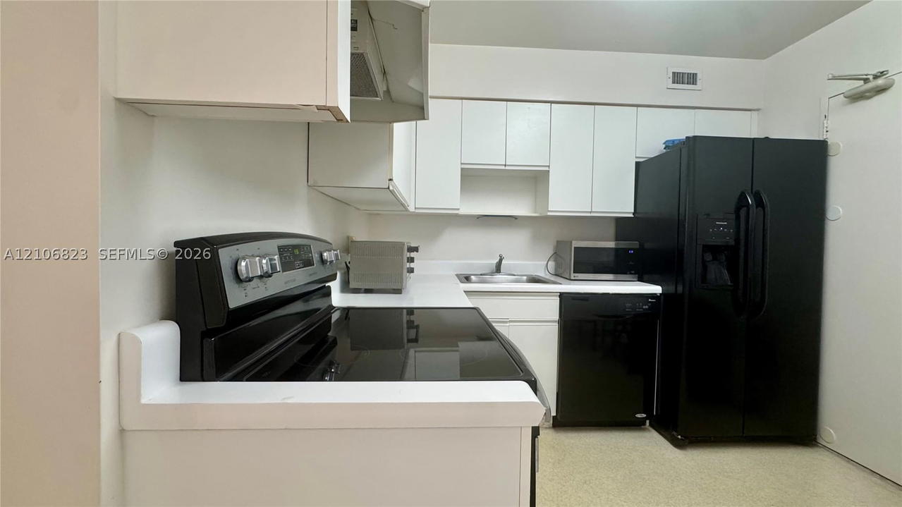 Real estate property located at 5161 Collins Avenue #515, Miami-dade, Seacoast 5151, Miami Beach, FL