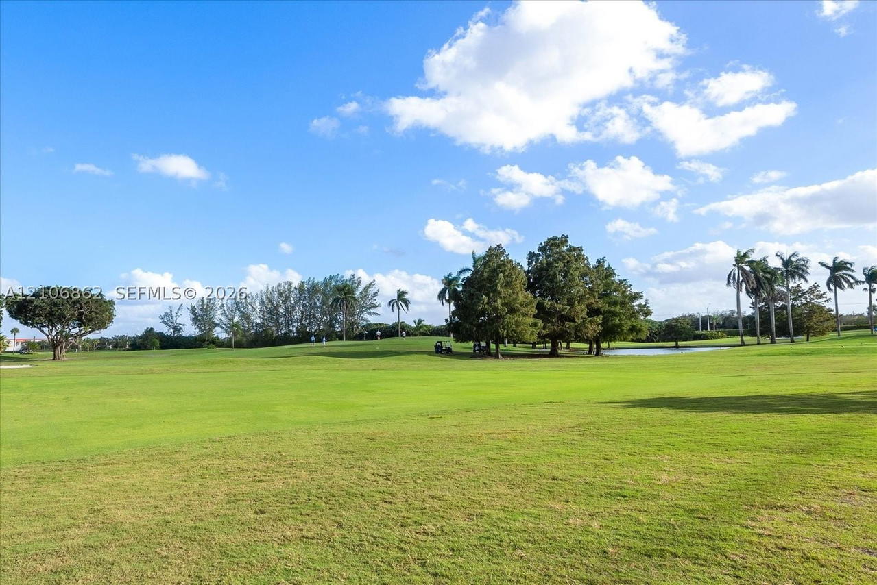 Real estate property located at 8921 Hollybrook Blvd #304, Broward, Hollybrook Golf, Pembroke Pines, FL
