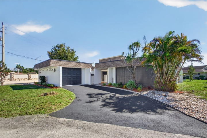 Real estate property located at 5508 Guava Cir, Broward, Woodlands Sec Two-phase O, Tamarac, FL