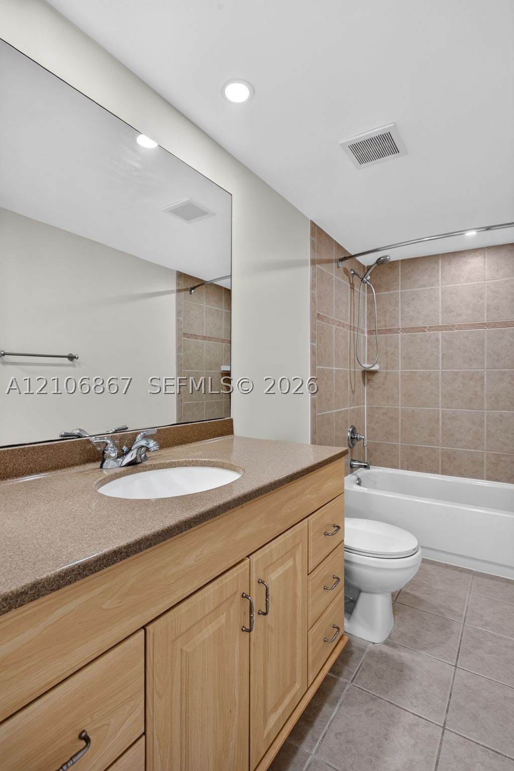 Real estate property located at 5508 Guava Cir, Broward, Woodlands Sec Two-phase O, Tamarac, FL