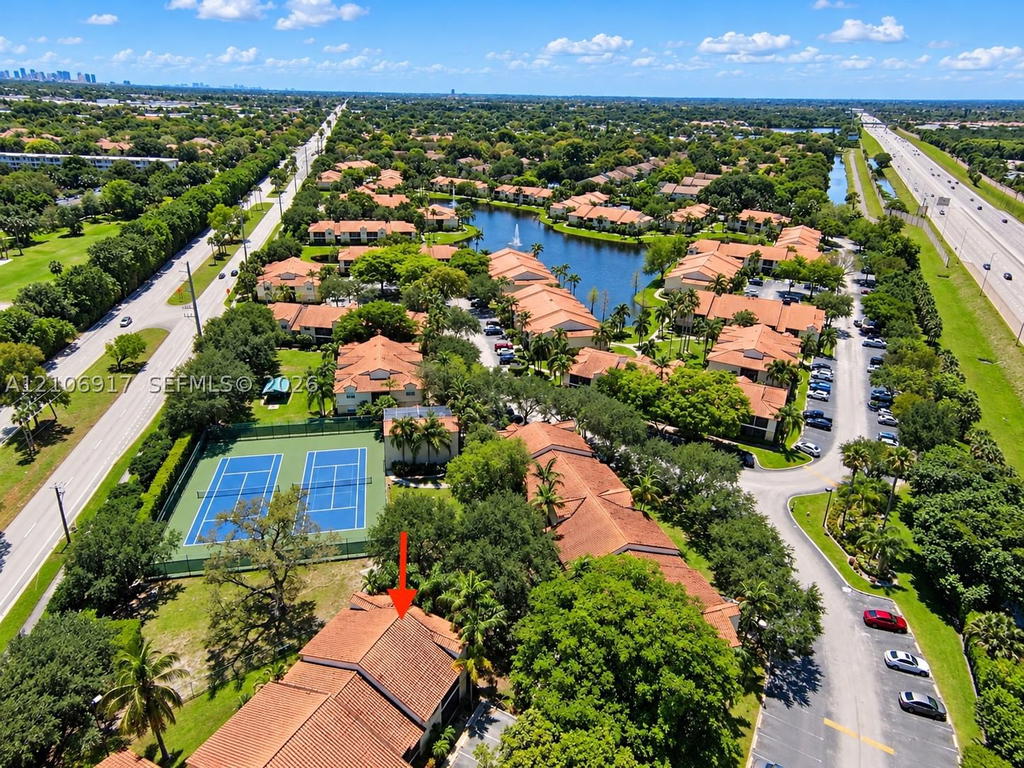 Real estate property located at 1237 46th Ave #813, Broward, Royal Poinciana Condo, Pompano Beach, FL