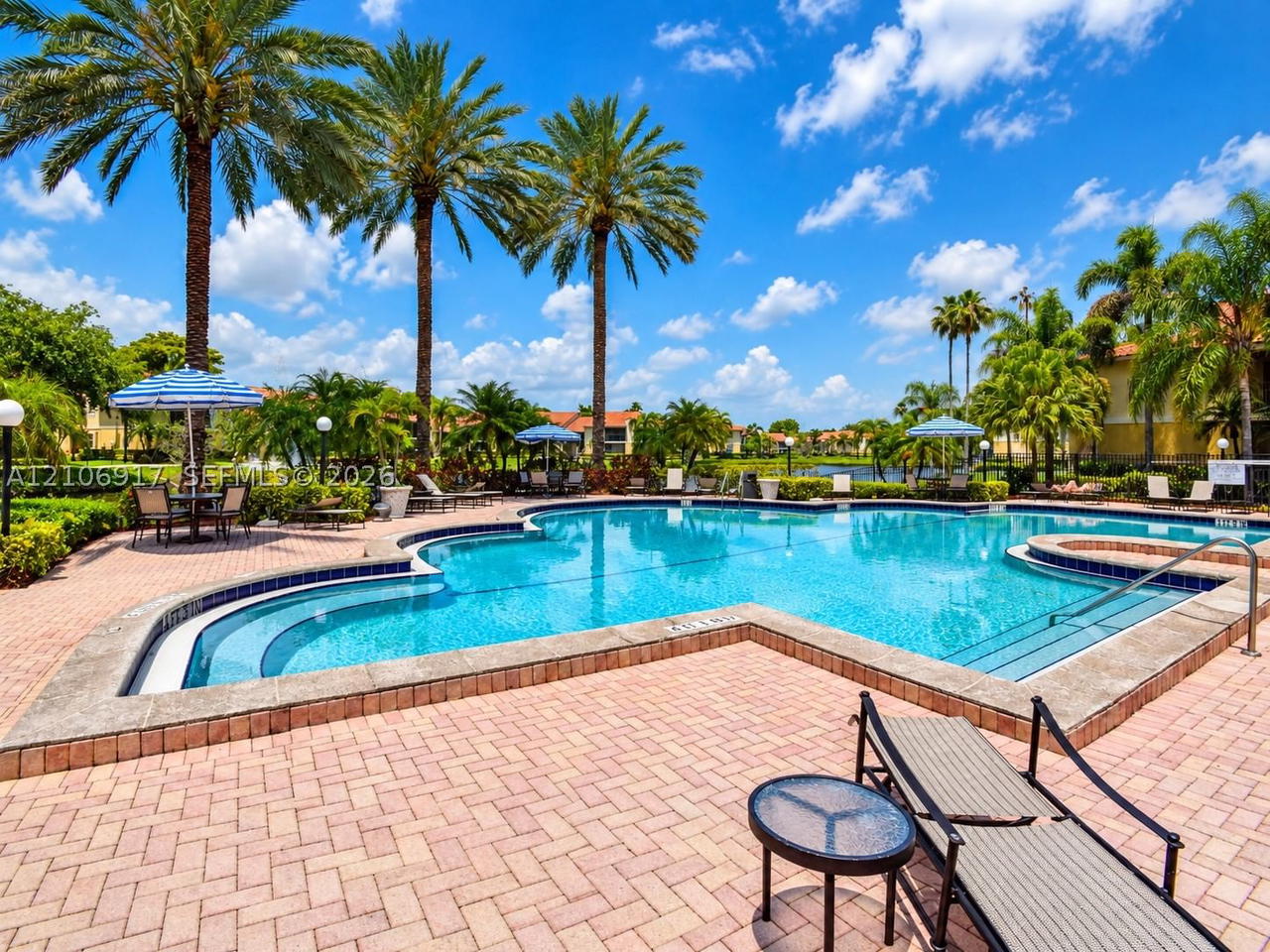 Real estate property located at 1237 46th Ave #813, Broward, Royal Poinciana Condo, Pompano Beach, FL