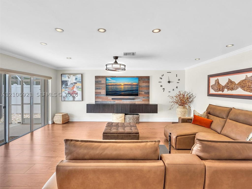 Real estate property located at 2654 181st Ter, Broward, Silver Lakes Phase Iii Pa, Miramar, FL